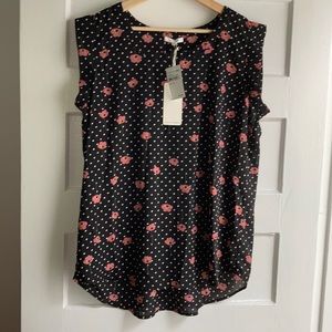 NWT black flowy blouse. Perfect for summer! Size L